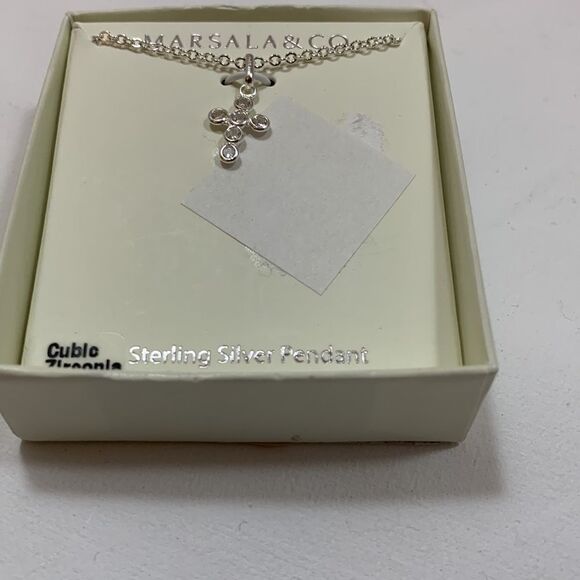 Sterling silver Cross pendant with silver plated brass chain. New with tags - Picture 5 of 6